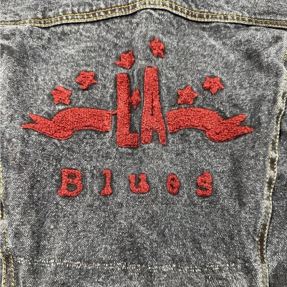 LA Blues Blue Denim Jacket Womens Sz Medium M Cropped Short - Spell Out On Back - Picture 12 of 15